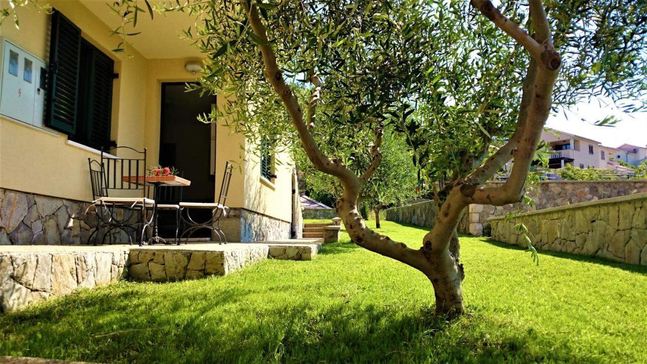 Apartments Garden Baška Kültér fotó